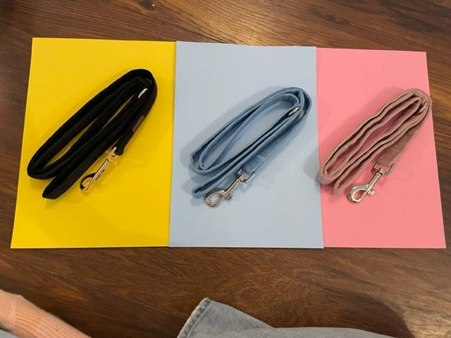 Leads in a variety of colours