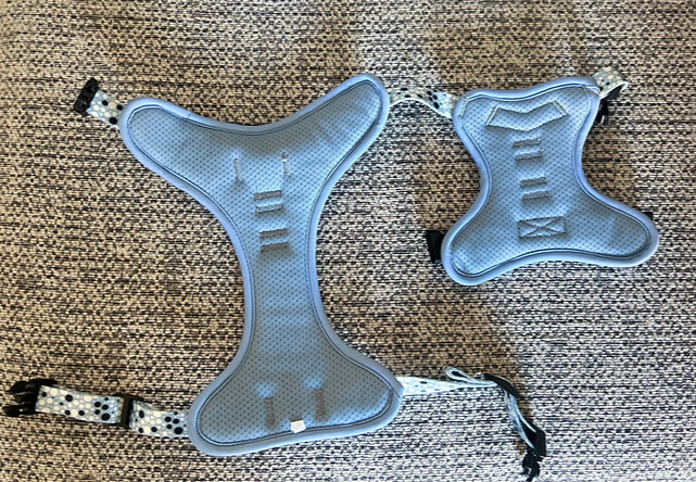 Spotty step in fully adjustable harness